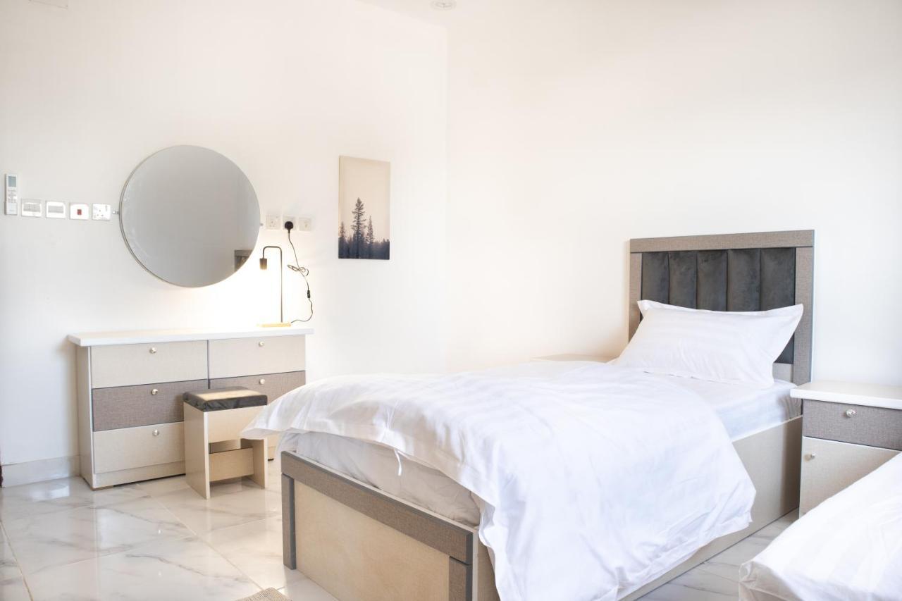 Comfortable & Big Family Apartments 10Mins Drive To Al-Masjid -Nabawi - Nozol Noor 2 Medina Exterior photo